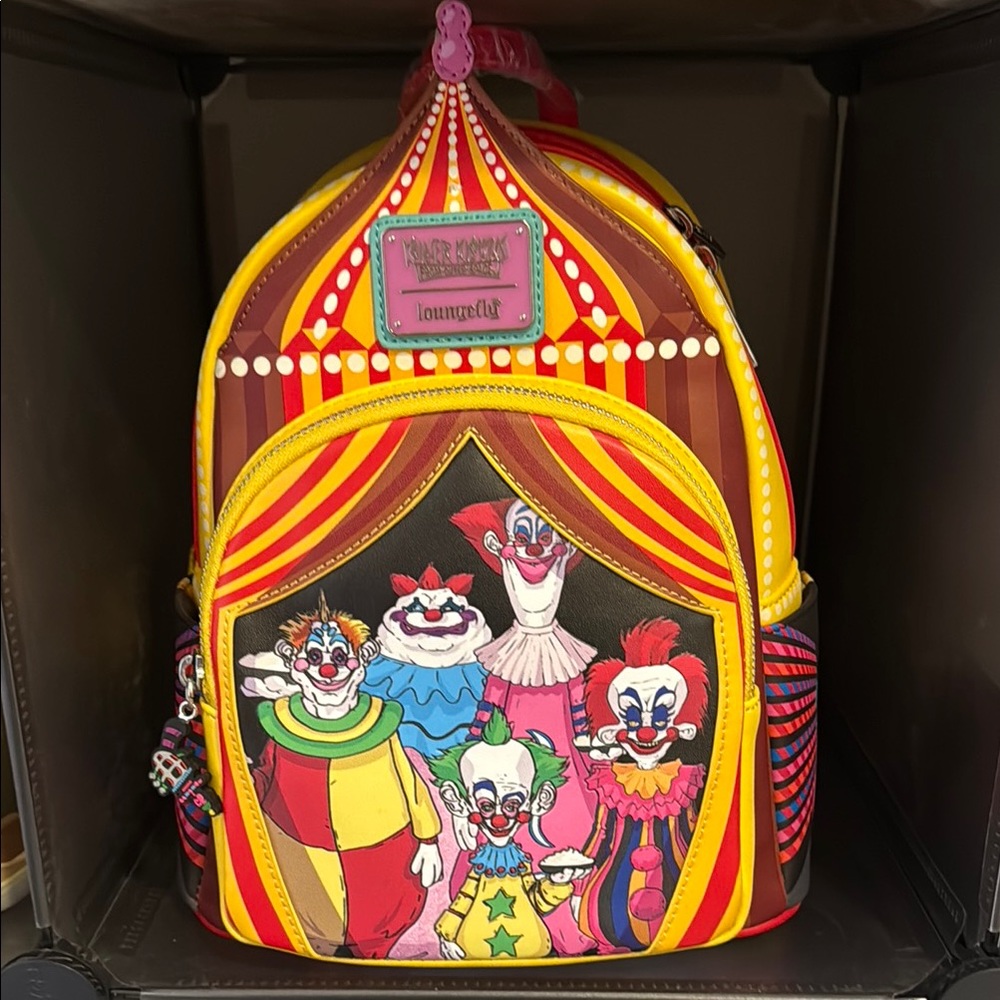 Loungefly Killer Clowns glow in the dark Backpack